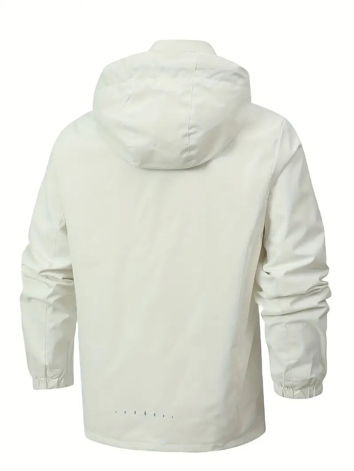 Stylischer Herren Regenmantel mit Kapuze, wasserdicht und leicht, perfekt für die Stadt.