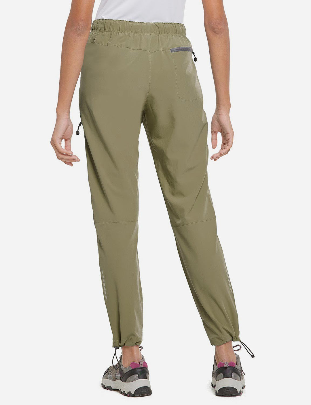 Sportliche Damen Outdoorhose mit verstellbarem Bund und atmungsaktivem Stoff.