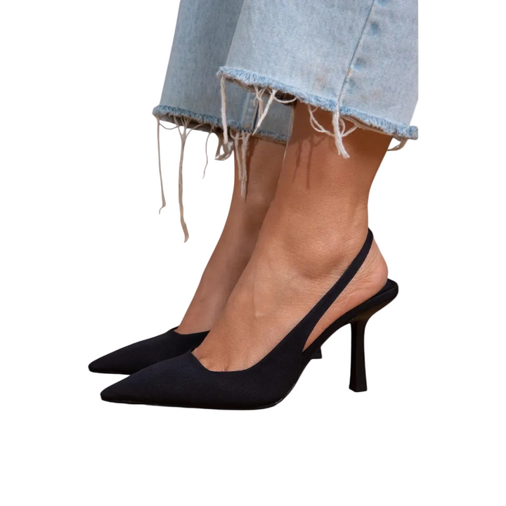 Nahaufnahme: Orthopädische Damen High Heels mit spitzer Zehenpartie & Stiletto-Absatz in Wildlederoptik. Maximaler Komfort.
