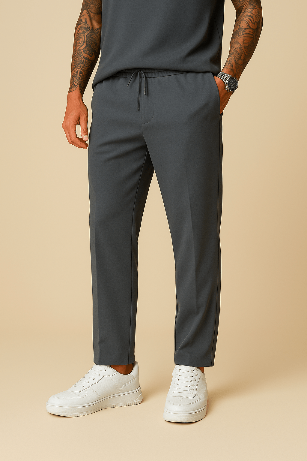Herren weite Hose, schwarz, mit elastischem Bund für maximalen Komfort und urbanen Freizeit-Stil.