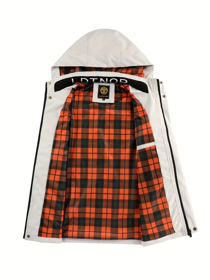 Moderne Herren Leichtjacke Torben, wind- & wasserdicht, mit praktischer Kapuze.