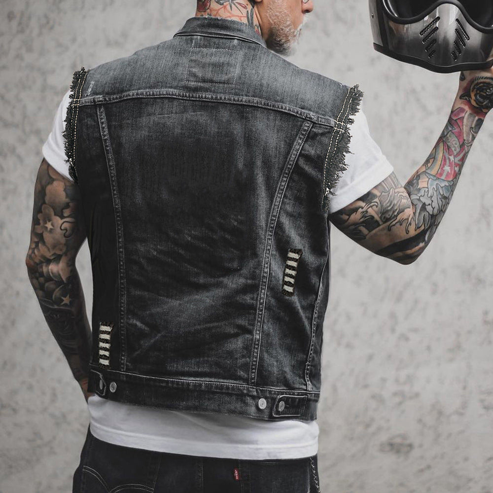 Unisex Denim Jeansweste, ärmellos & lässig. Vielseitiger Streetwear-Look für Damen und Herren, ideal als Lagenlook-Element.