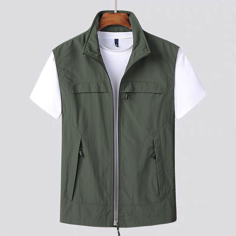Modische Herren-Freizeitweste, Slim Fit, mit Reißverschluss. Ideal für Layering im Herbst & Winter.