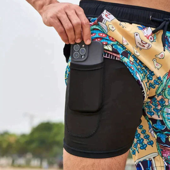 Detailaufnahme der hochwertigen Herren Badehose. Atmungsaktives, schnelltrocknendes Material für optimalen Komfort.