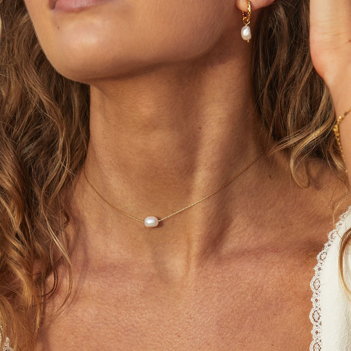 Damen Barockperlen Choker Halskette, verstellbar, wasserfest & hautfreundlich. Eleganter Damenschmuck.