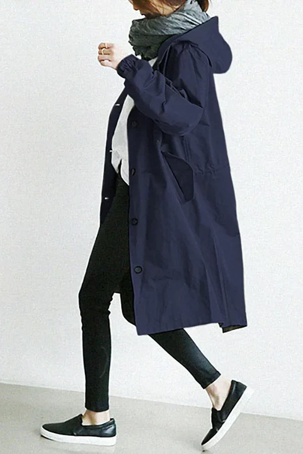 Eleganter Damen Regenmantel, perfekt für den urbanen Look bei wechselhaftem Wetter, sehr leicht.
