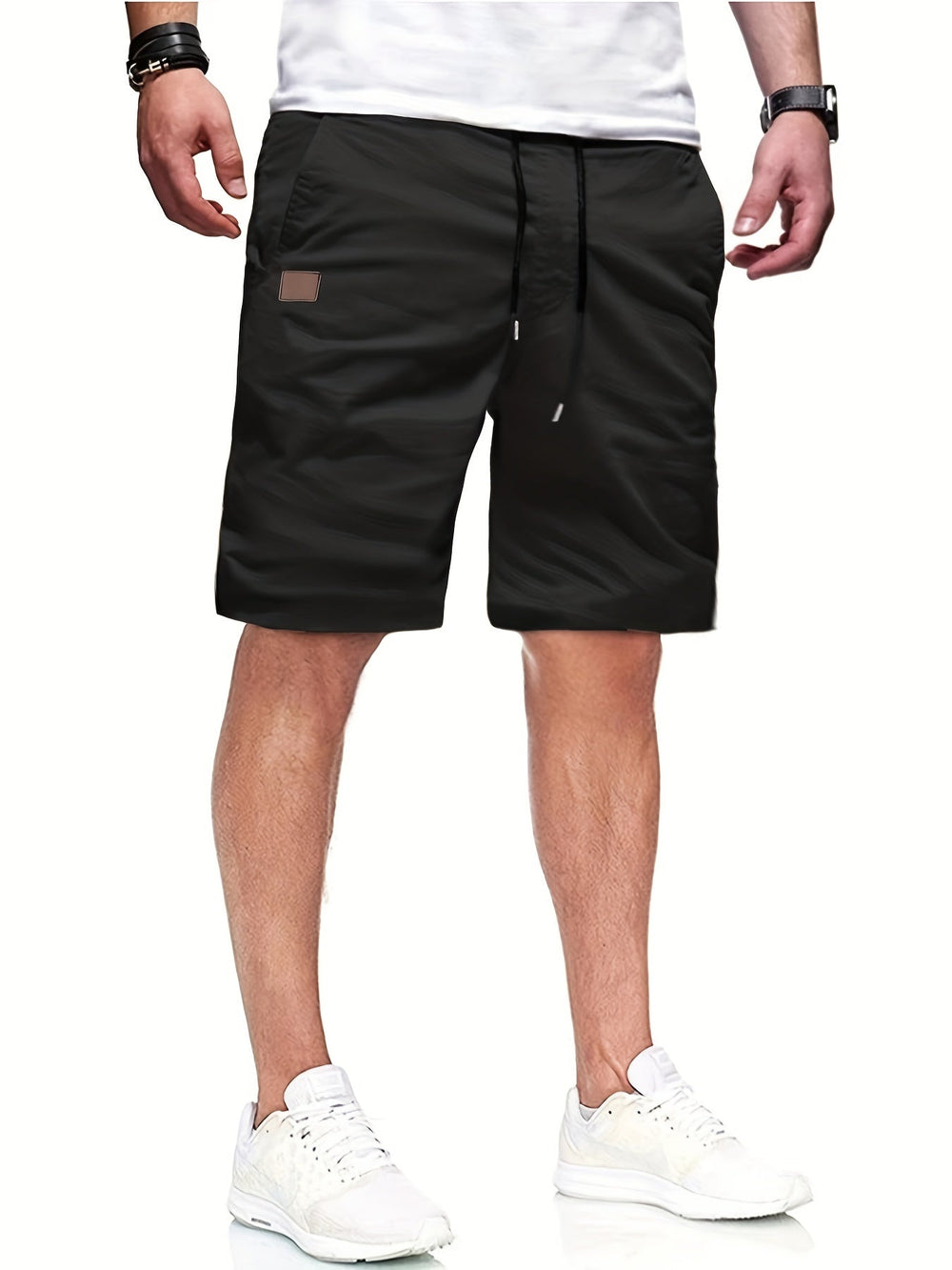 Stilvolle Herren Regular Fit Shorts, ideal für den Alltag oder leichte Sportarten im Sommer, sehr vielseitig.