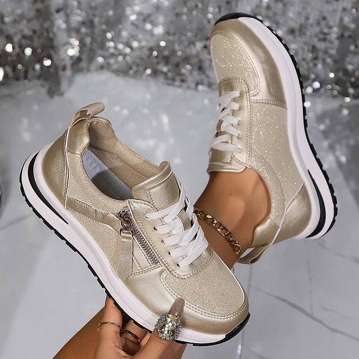 Komfortabler Damen Sneaker mit Reißverschluss, für leichtes An- und Ausziehen.