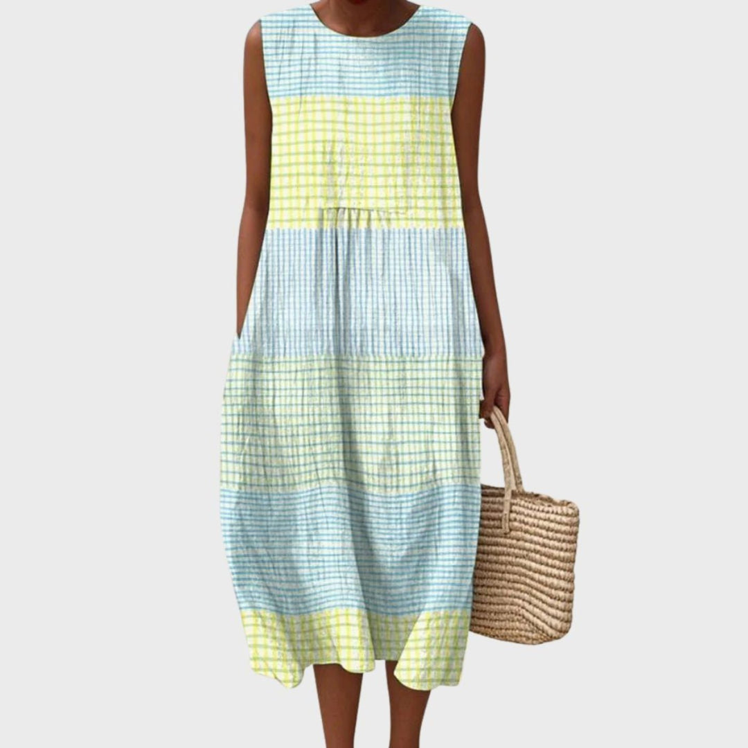 Blaues, ärmelloses Damen Midikleid. Elegantes, fließendes Stufenkleid, perfekt für Sommer, Freizeit & Urlaub.