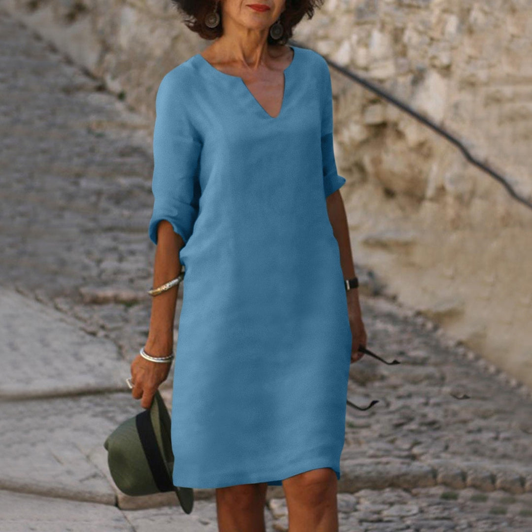 Luftiges Damen Sommerkleid mit leichtem Gewebe. Vielseitig für Frühling, Freizeit & entspannte Tage.