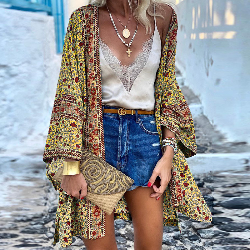 Modischer Damen Kimono Cardigan im Boho-Look, das perfekte Oberteil für Ihren stilvollen Frühling-Sommer-Auftritt.