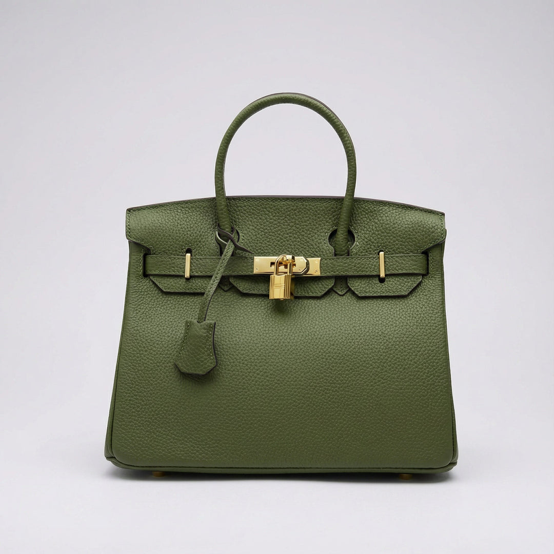 Olivgrüne große Leder Shopper Tasche, vielseitig als Umhängetasche für Damen.