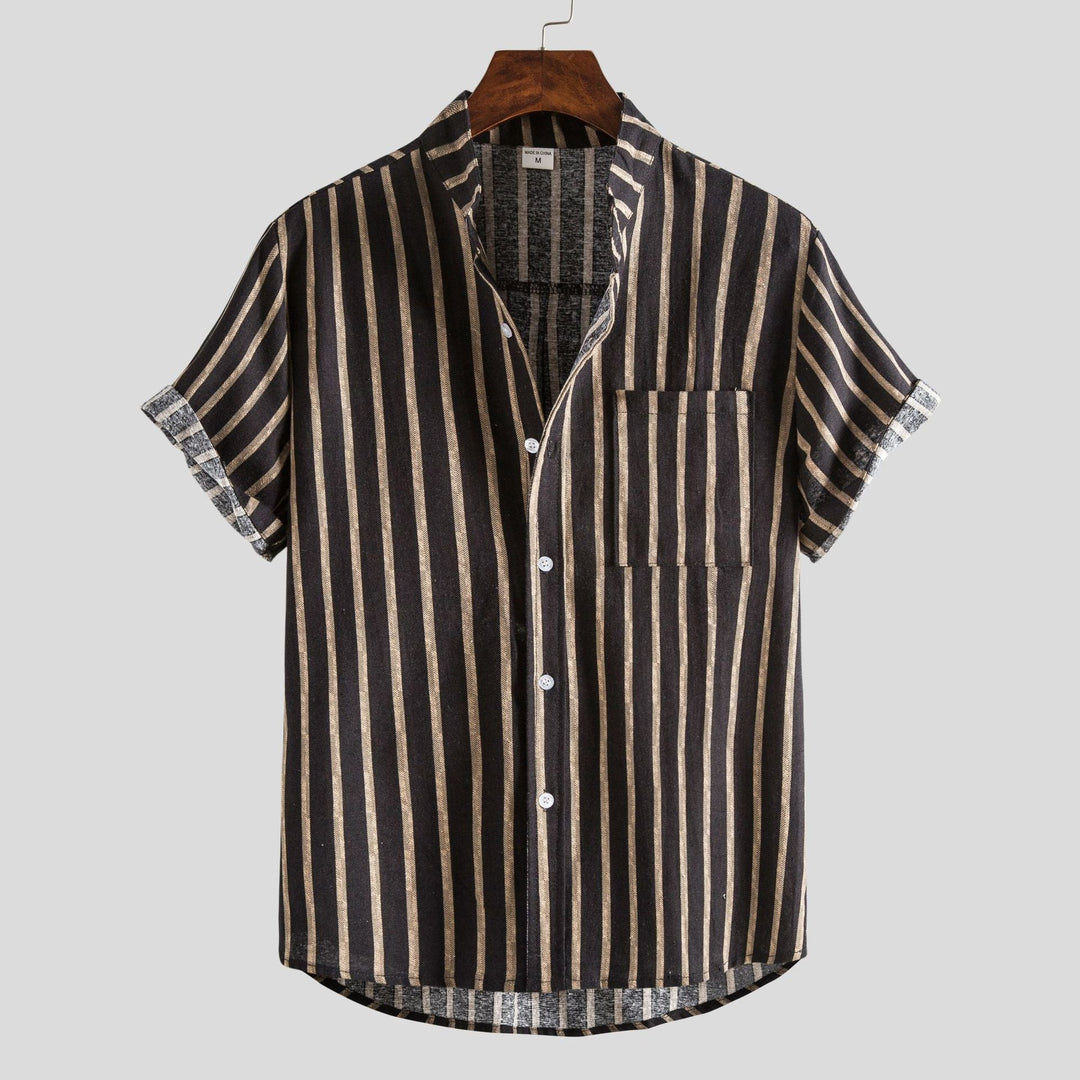 Vielseitiges, buntes Herren-Sommerhemd mit Muster. Ideal als Freizeithemd, für Strandmode & stilvollen Urlaub.