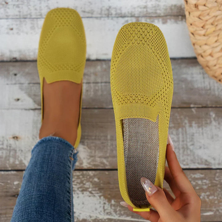 Leichte Damen Komfortschuhe Slip-on, orthopädisch, perfekt für langes Stehen oder Gehen.