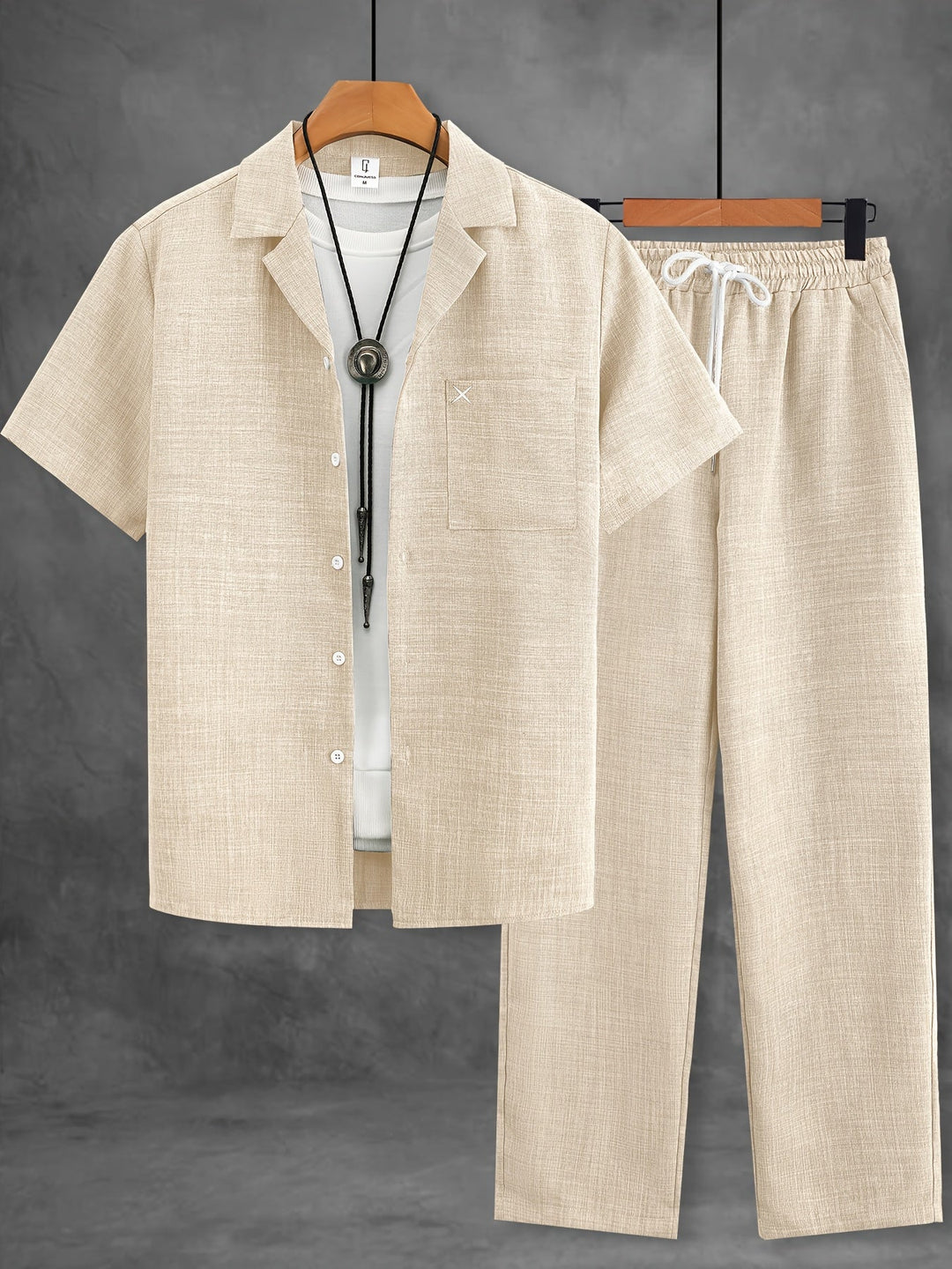 Herren Sommer Set: Kurzarm Hemd & bequeme Hose für lässigen Freizeit-Look.