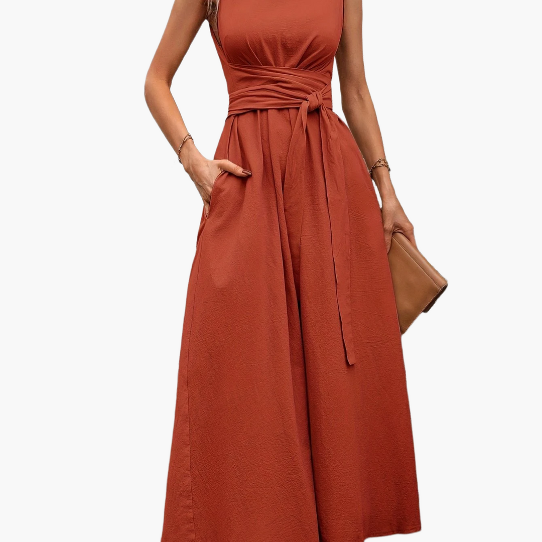 Modischer Damen Sommer-Overall mit Taillenband und weitem Bein für Freizeit.