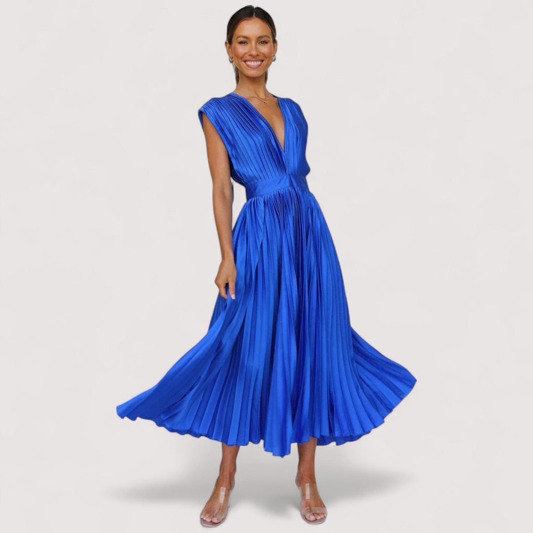 Stilvolles Damenkleid, Plissee-Optik, verstellbare Taille, perfekt für festliche Anlässe.