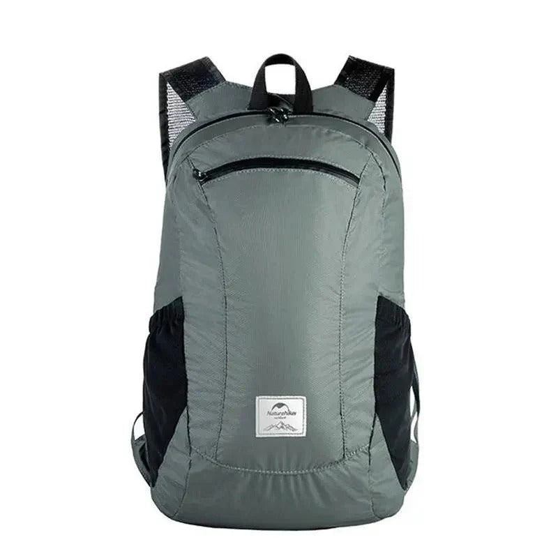 Unisex-Wanderrucksack, ultraleicht & wasserdicht, ergonomisch auf dem Rücken getragen für Trekking und Reise.