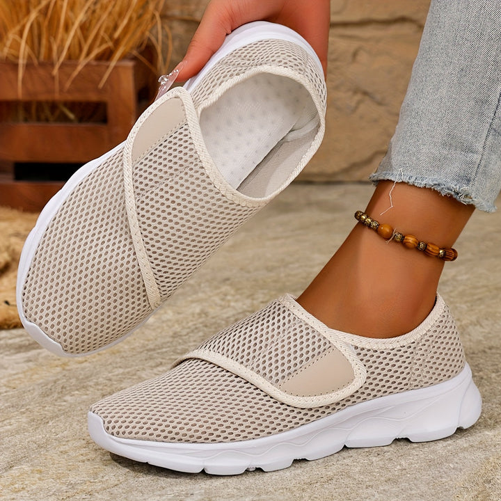 Leichte Slip On Sneaker für Damen, perfekt für lange Spaziergänge, atmungsaktiv und bequem.
