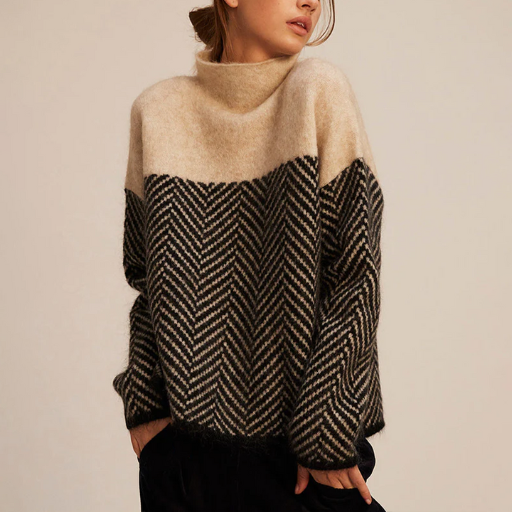 Damen Strickpullover mit hohem Kragen und lockerem Schnitt in eleganter, komfortabler Wintermode. Ideal für den Alltag.