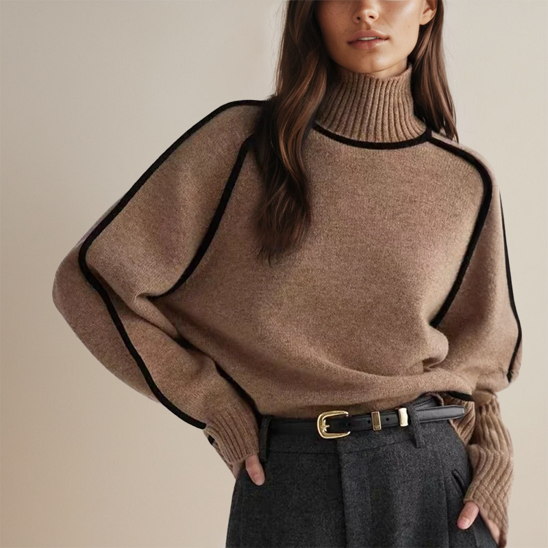Gestreifter Damen Rollkragenpullover im Slim Fit. Eleganter Langarm-Winterpullover für Damenmode und kühle Tage.