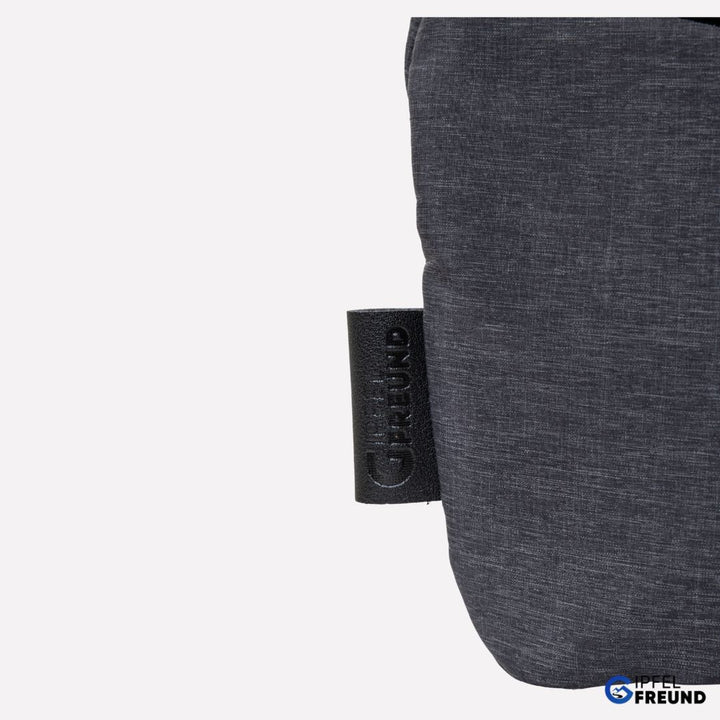 Robuste Anti-Diebstahl Schultertasche für Damen in Beige. Schutz vor Datendiebstahl (RFID).