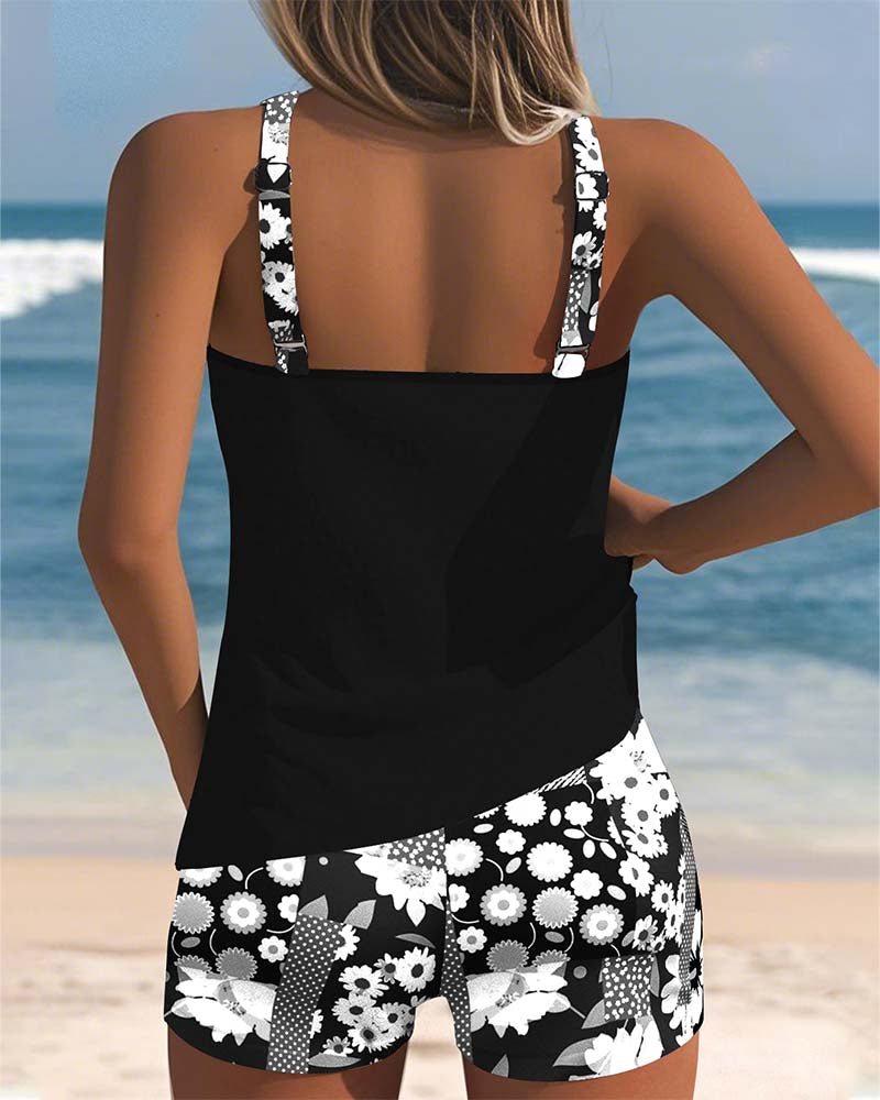 Stilvolles Damen Blumen Tankini Set. Modische Strandbekleidung, schnelltrocknend & figurfreundlich.