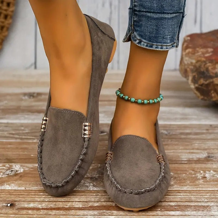 Unifarbene Damen Bequemschuhe mit Easy-On Design. Flache Halbschuhe für Damen, perfekt für täglichen Komfort.