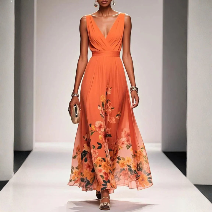 Fließendes Damen Maxikleid, festliches Sommerkleid für Hochzeitsgäste. Mit zartem Blumenmuster.