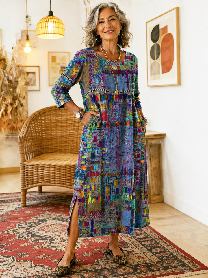 Damen Ethno-Patchwork Kleid für Herbstabende, elegant & casual. Ideal als Abend- oder Freizeitkleid.