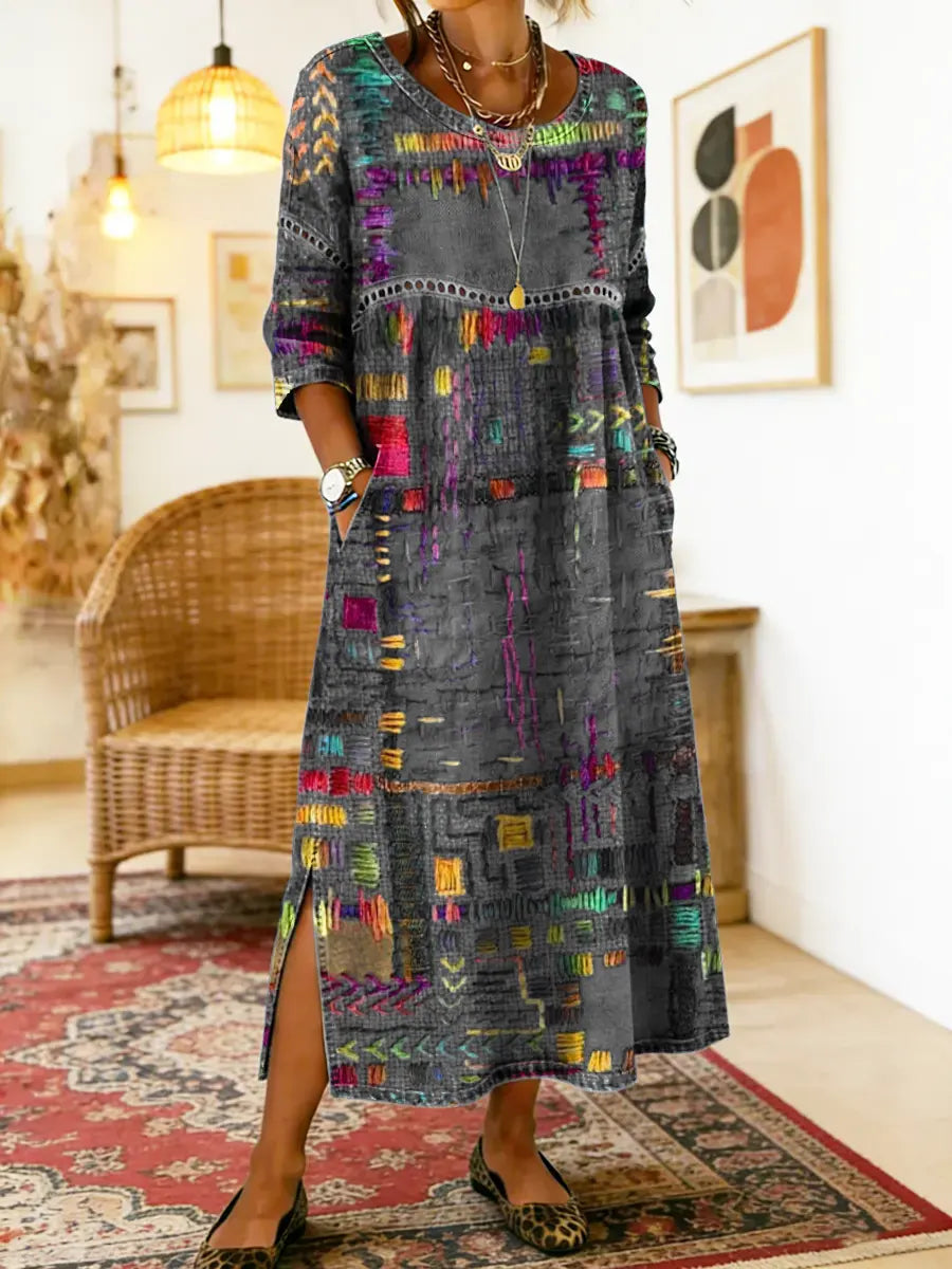 Komfortables Damen Ethno-Kleid mit Patchwork, langärmelig, für entspannte & stilvolle Herbsttage.