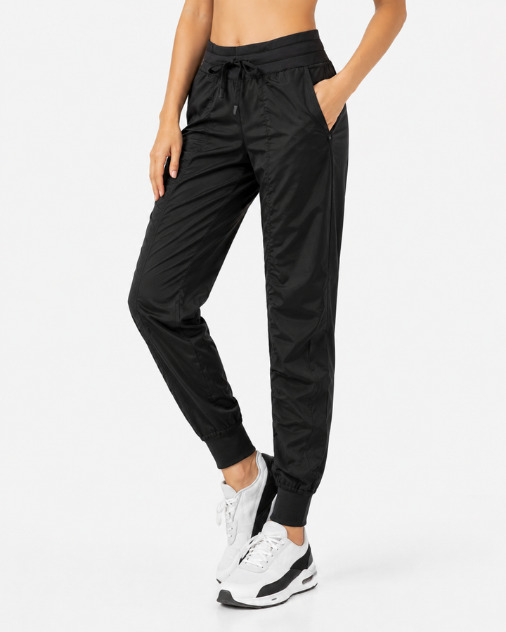 Dehnbare Damen Laufhose, schnelltrocknend und faltenfrei, perfekt für lange Joggingrunden.