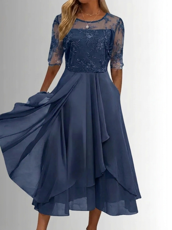 Schickes Damen Ballkleid mit Spitze, geeignet für Hochzeiten, Gala und elegante Abende.
