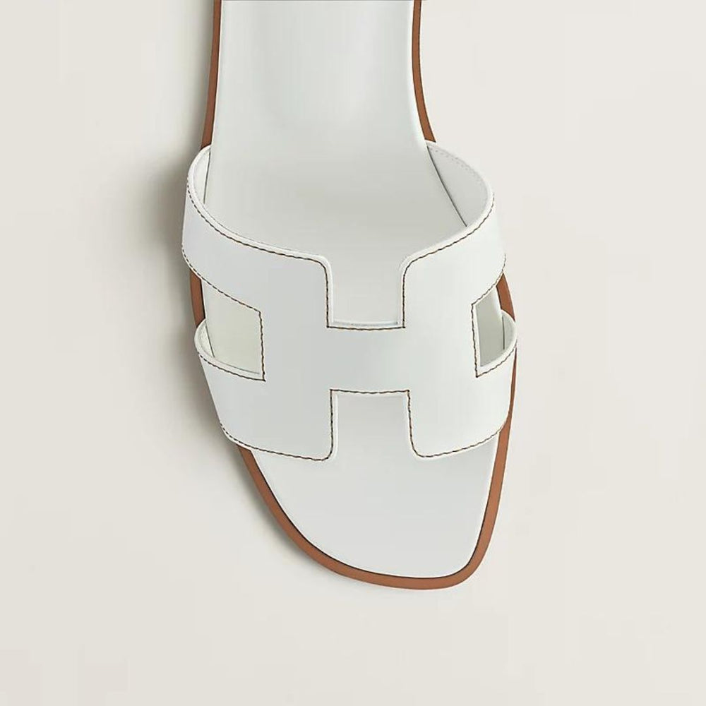 Elegante Damen Flache Sandalen mit Riemendesign und Cut-outs; bequeme Sommerschuhe.