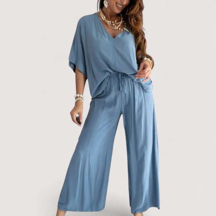 Pflegeleichtes Damen Polyester Zweiteiler-Set, modern, bequem & stilvoll für Freizeitmode.