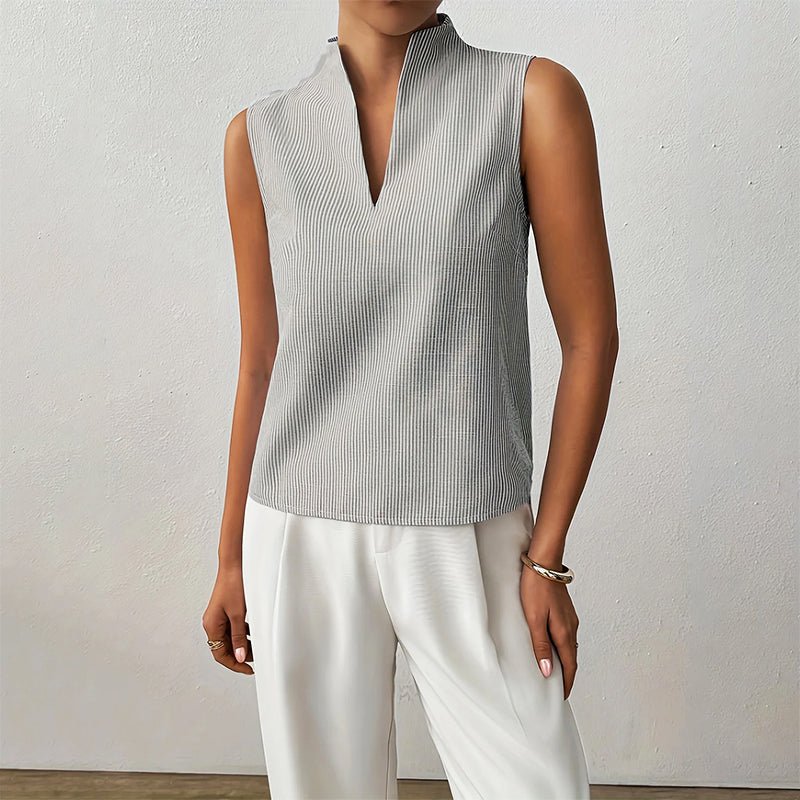 Stilvolle Damen Business-Bluse, gestreift, mit modernem Stehkragen; perfekt für Bürokleidung & Frauenmode.