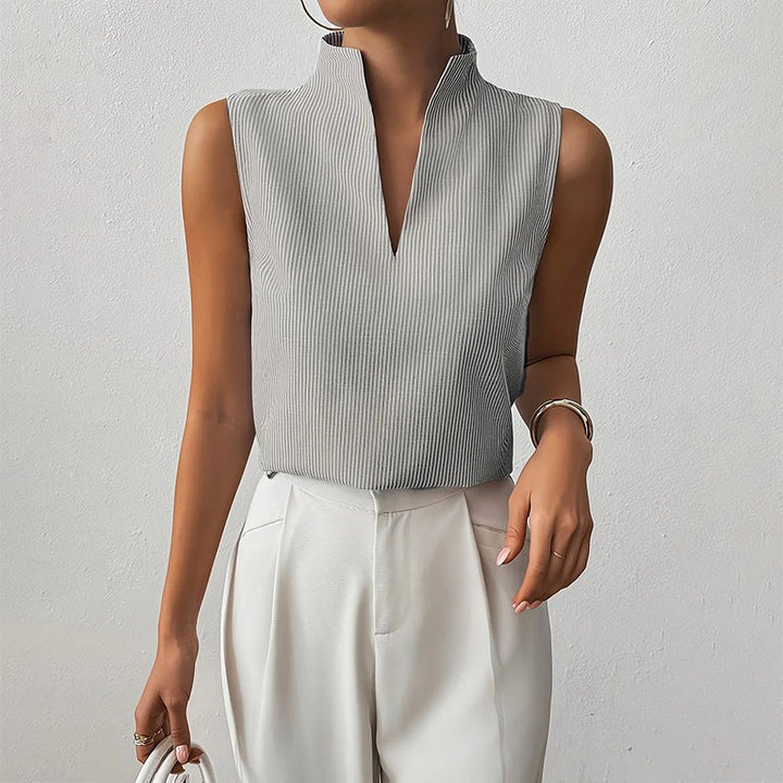 Elegante, gestreifte Damen Business-Bluse mit Stehkragen für einen professionellen Auftritt; ärmellos & vielseitig.