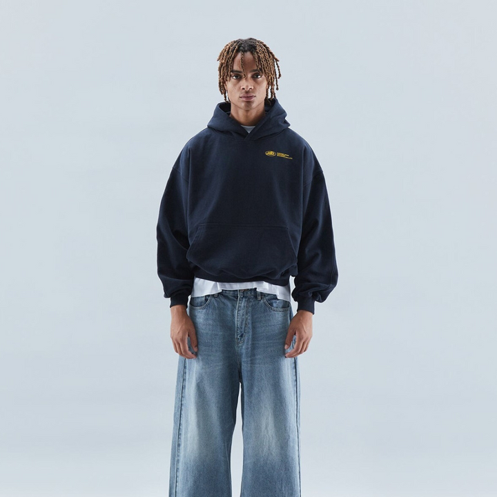 Bequemer Damen Kapuzenpullover im lockeren Schnitt, perfekt als lässige Herbstkleidung.
