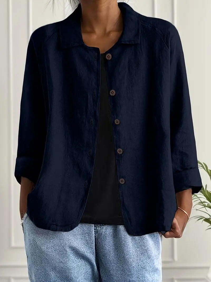 Minimalistische leichte Damen-Strickjacke, elegant und mühelos für jeden Style.