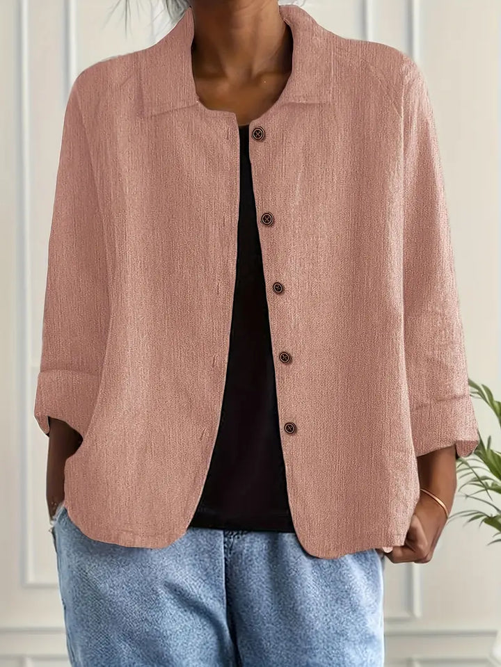 Komfortable Langarm-Strickjacke für Damen, ideal als leichter Überwurf.