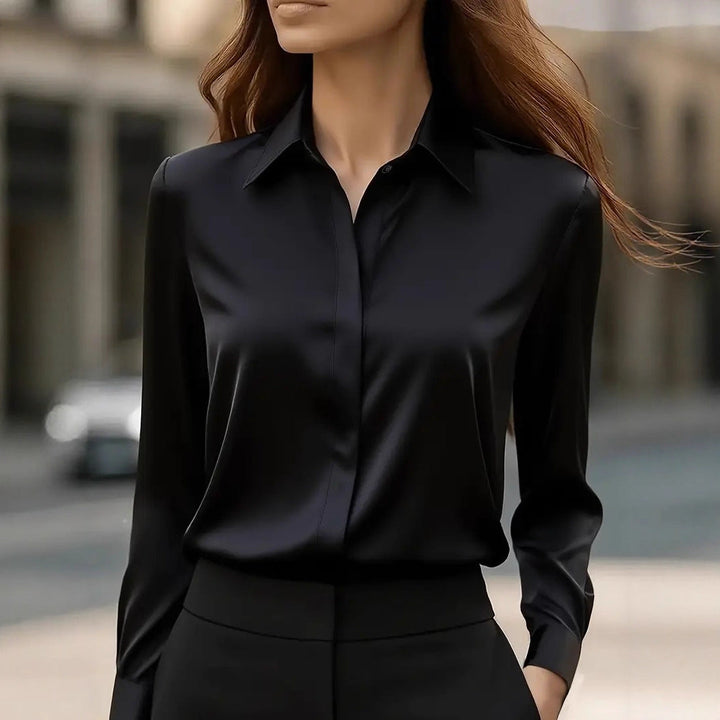 Elegante Damen Business-Bluse für stilvolle Büro-Outfits, klassisch und vielseitig.