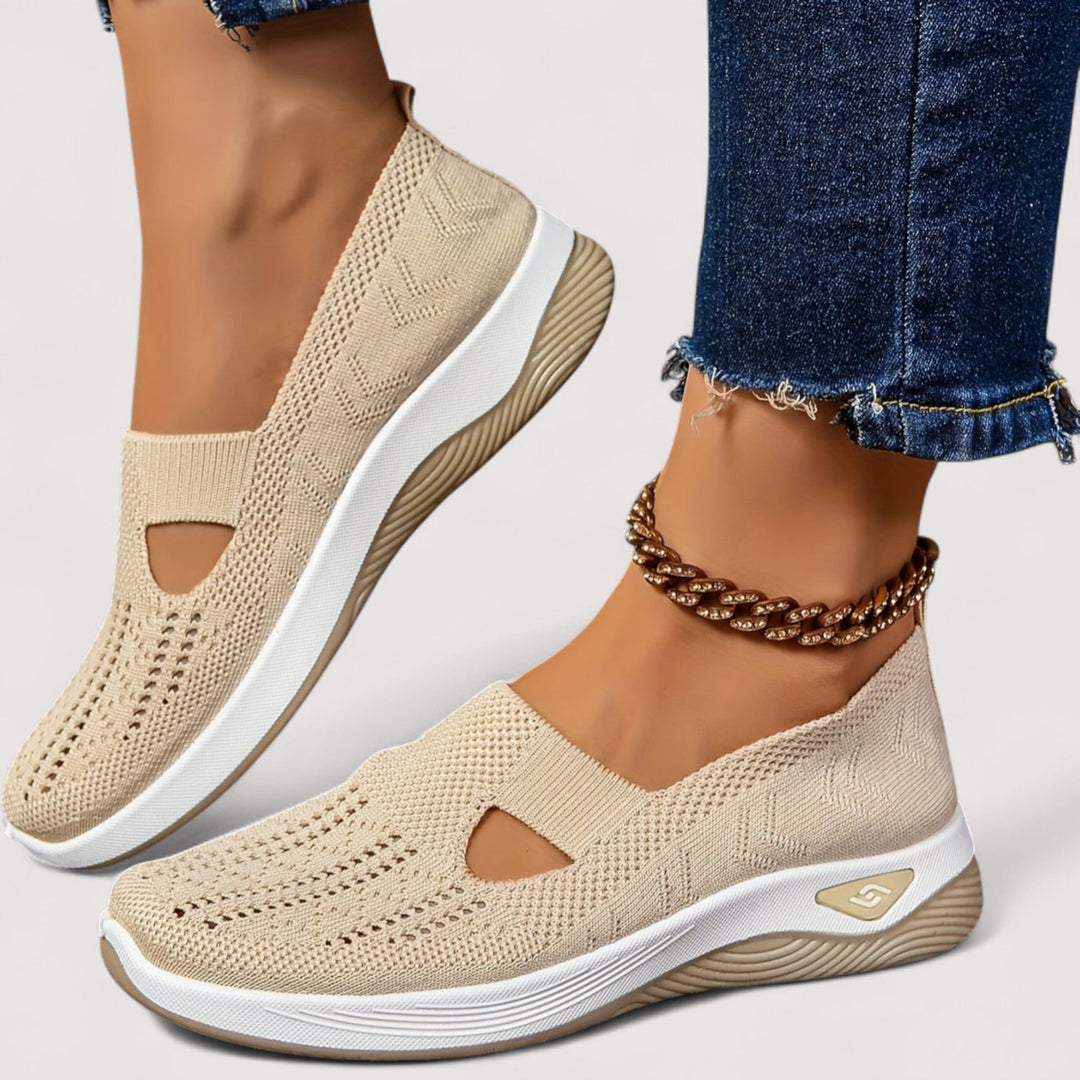 Atmungsaktive Damen Sneaker, leicht & komfortabel, für angenehmes Fußklima den ganzen Tag. Ideal für Freizeit.