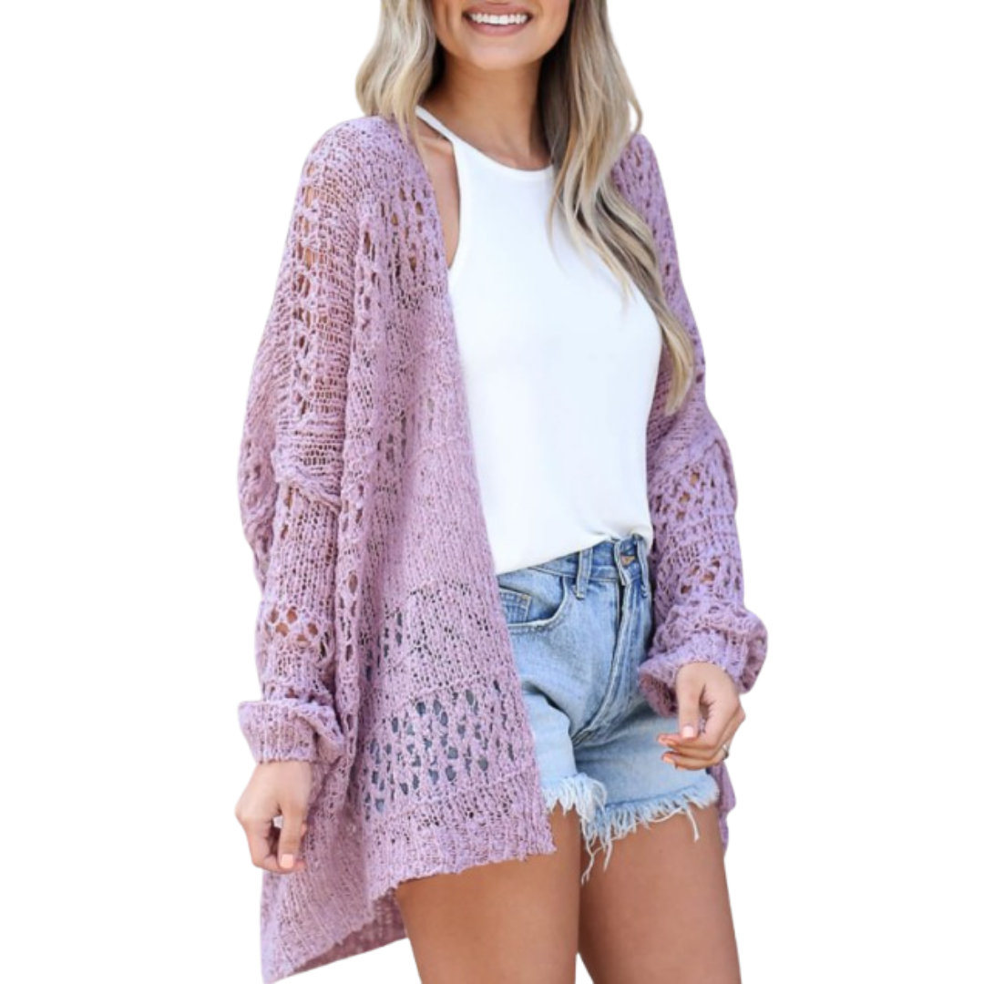 Detailansicht: weiche Boho Damen Strickjacke, offener Strick. Leichter Herbst-Cardigan, vielseitig kombinierbar. Frauenmode.