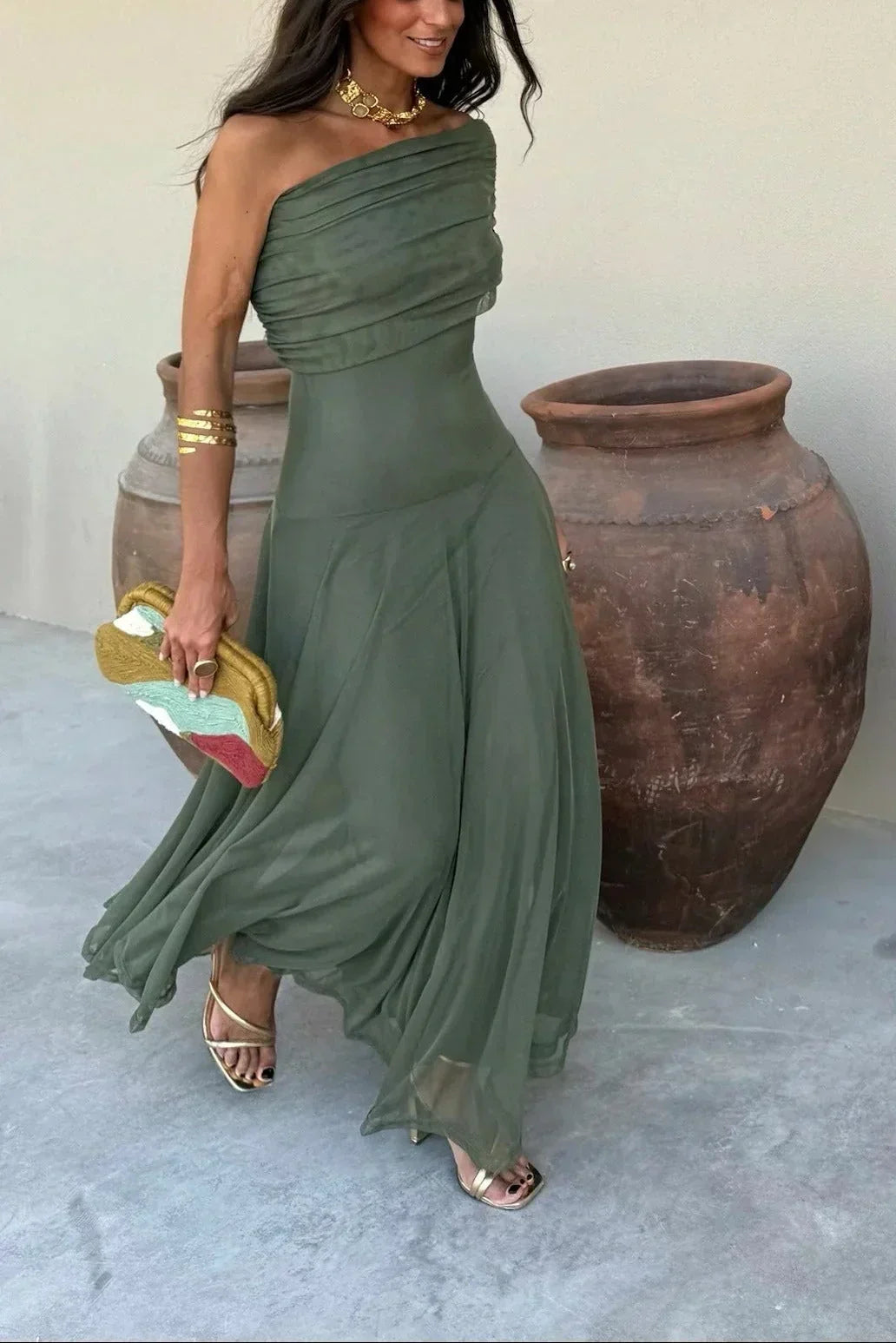 One-Shoulder Maxikleid für Damen, ein elegantes Statement für Hochzeiten & Sommerfeste.