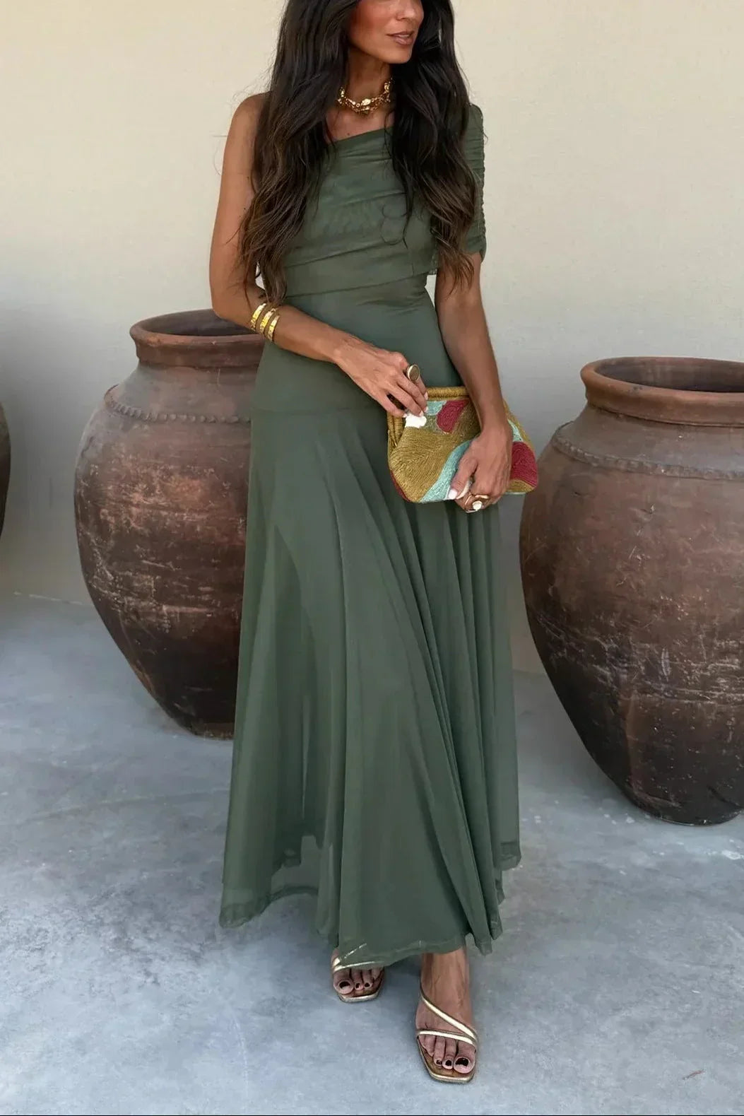 Elegantes, langes One-Shoulder Damenkleid, vielseitig für Hochzeiten & formelle Anlässe.