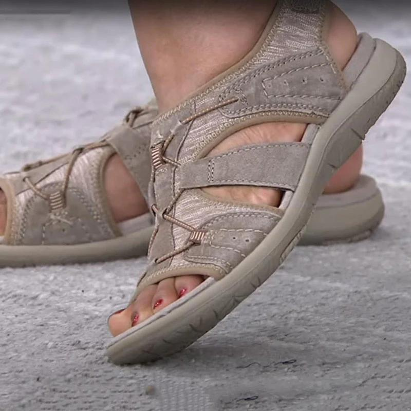 Moderne Damensandalen, orthopädisch, mit ergonomischem Fußbett für ganztägigen Komfort & Entlastung.