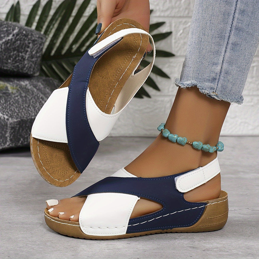 Grüne Damen Sommer Sandalen, orthopädisch und bequem. Unterstützende Schuhe für Fußgesundheit und Komfort.