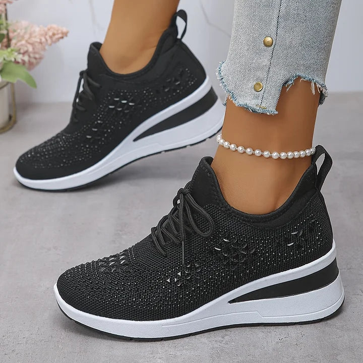 Leichte Damen-Komfortschuhe, orthopädisch und rutschfest, für ein angenehmes Laufgefühl.