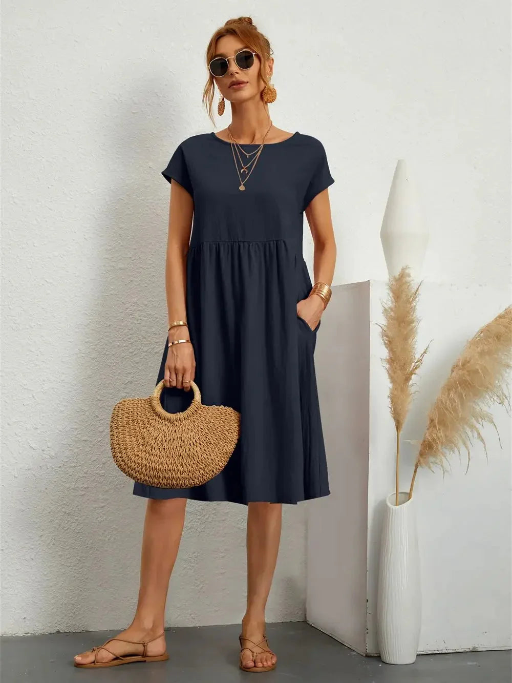 Damen Smock Midikleid, modisch & bequem. Das perfekte Freizeit- oder Sommerkleid für jeden Anlass.
