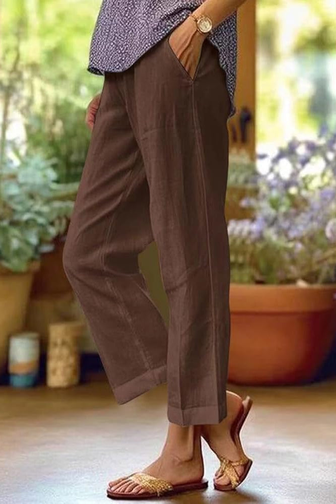 Bequeme, leichte Damen Sommerhose Lina. Perfekt für hohen Tragekomfort an warmen Tagen, locker fallend für Freizeit.